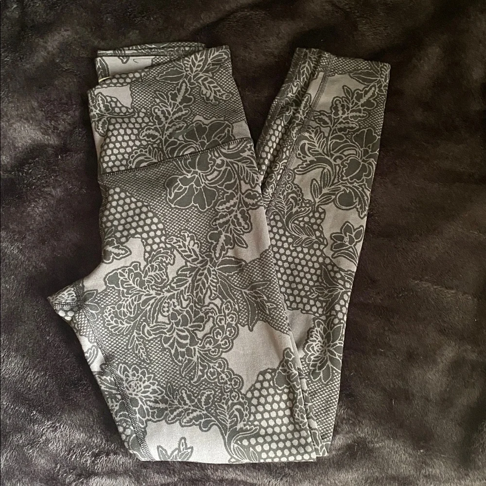 Nike Black Floral Dri-FIT Leggings
